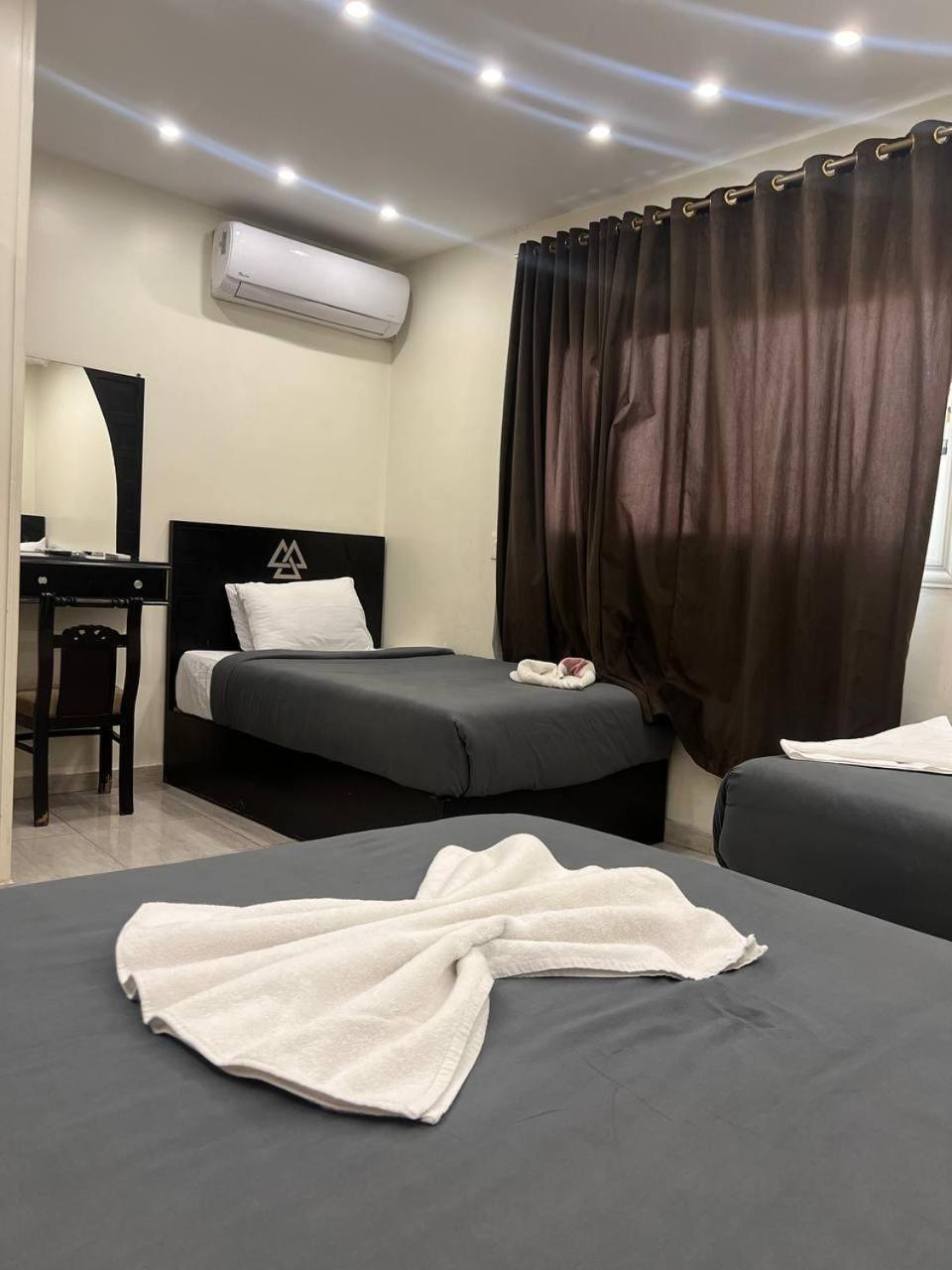 City Pyramids Inn Kafrat al Jabal Bagian luar foto