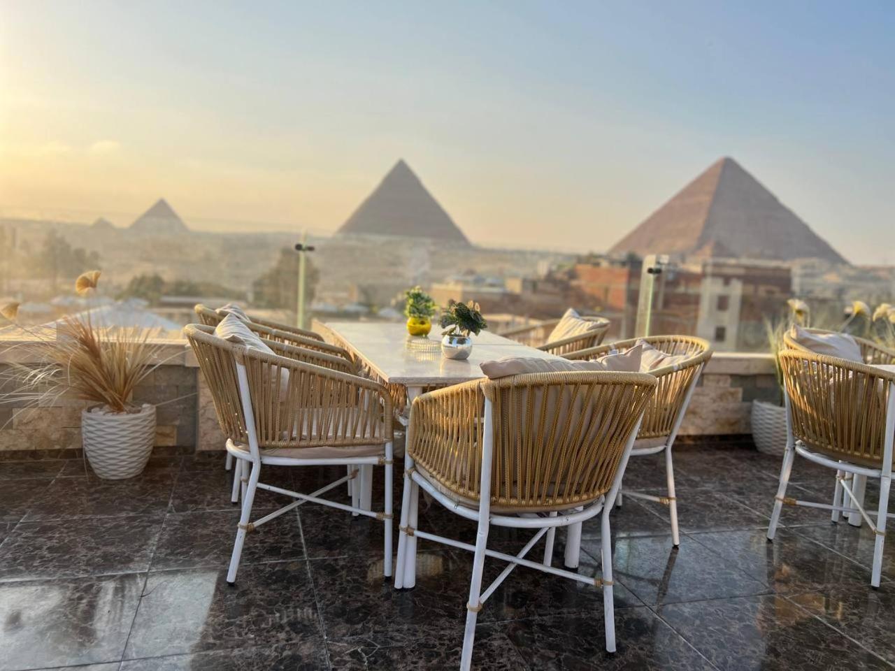 City Pyramids Inn Kafrat al Jabal Bagian luar foto